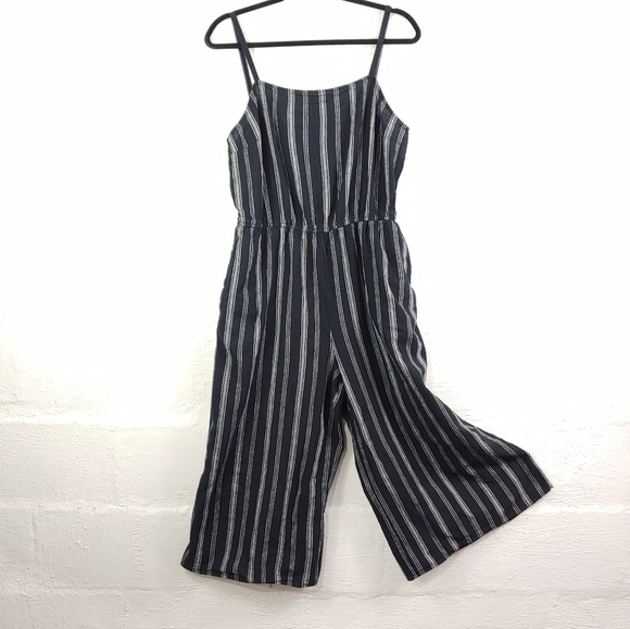 GAP Pants - GAP LINEN BLEND ROMPER SZ LG(a198)